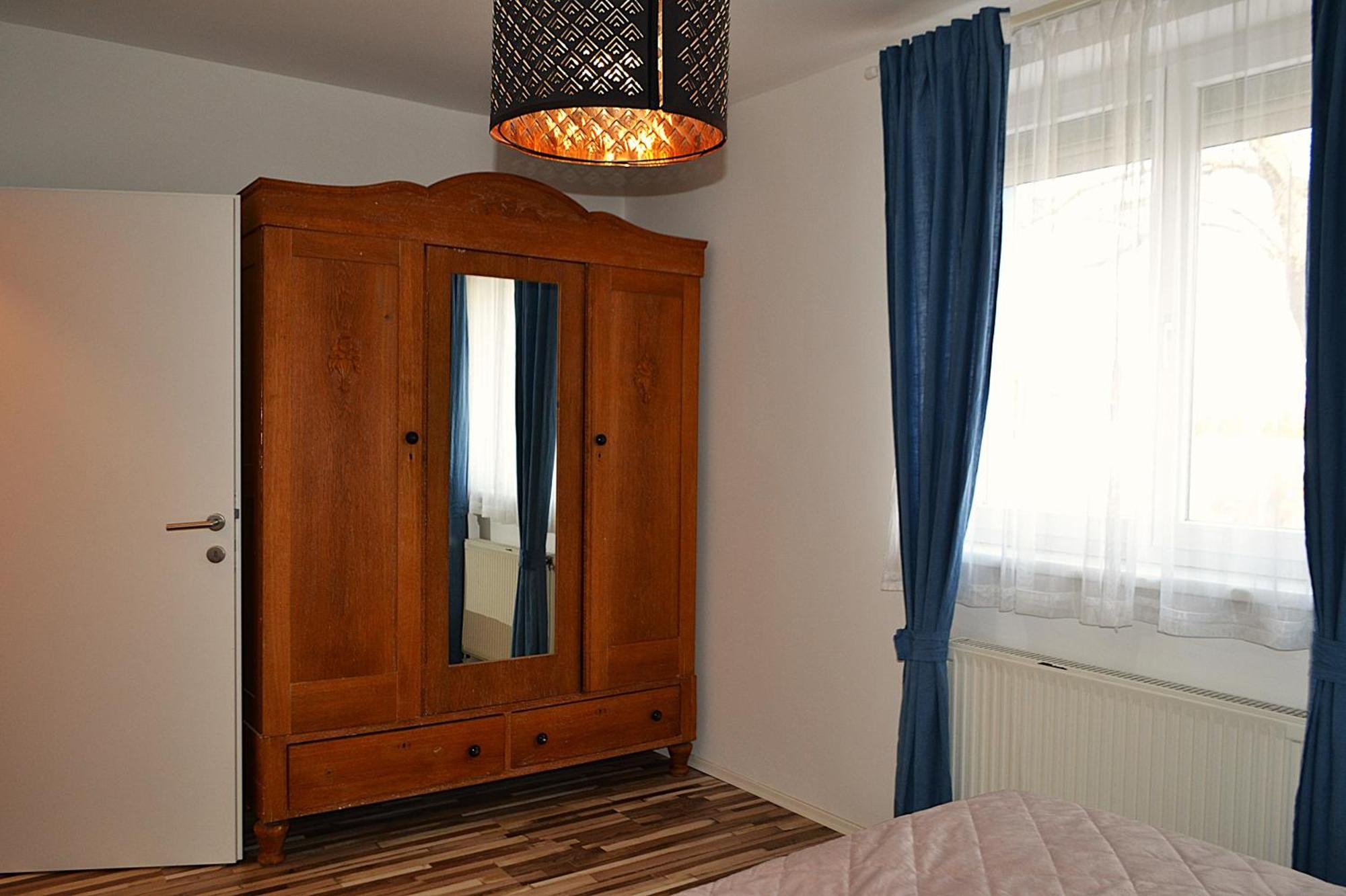 Ferienwohnungen Halbturn Dış mekan fotoğraf